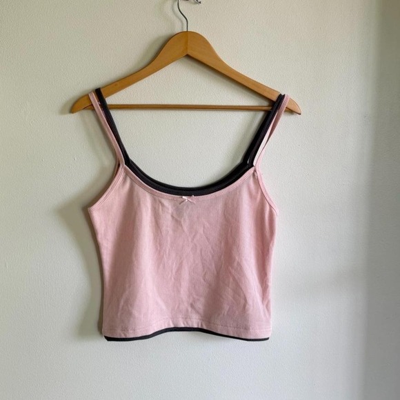 Justify Tops - Pink tank top with black trim Size XL